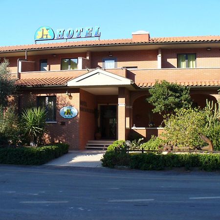 Hotel Parco Delle Cale Пунтоне-ди-Скарлино Экстерьер фото