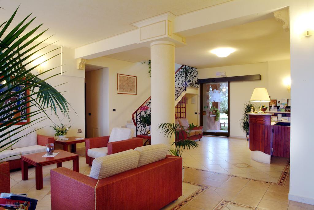 Hotel Parco Delle Cale Пунтоне-ди-Скарлино Экстерьер фото