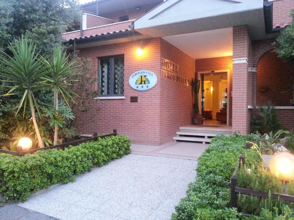 Hotel Parco Delle Cale Пунтоне-ди-Скарлино Экстерьер фото